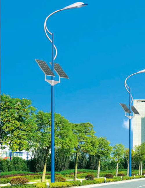 8米太阳能路灯